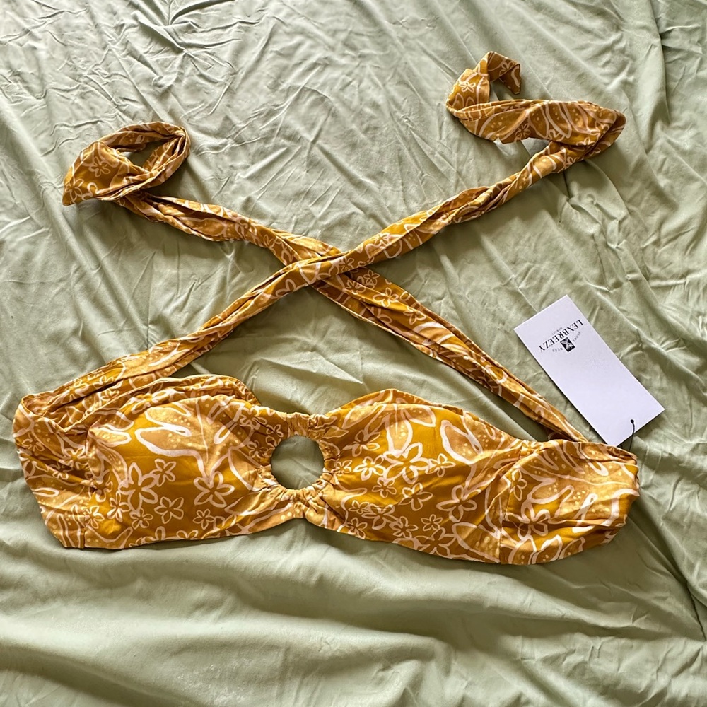 BNWT Lexbreezy bandeau top (M)